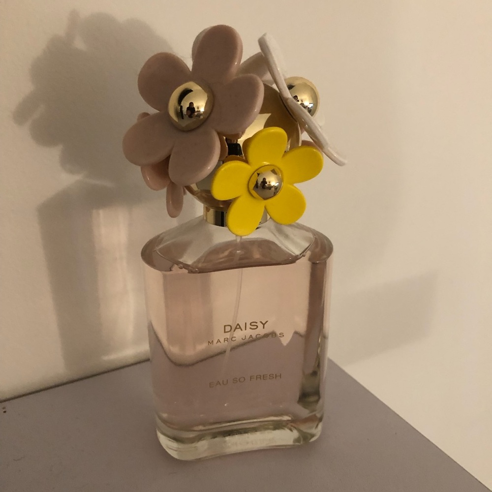 SOLD - Marc Jacobs - Daisy Eau So Fresh